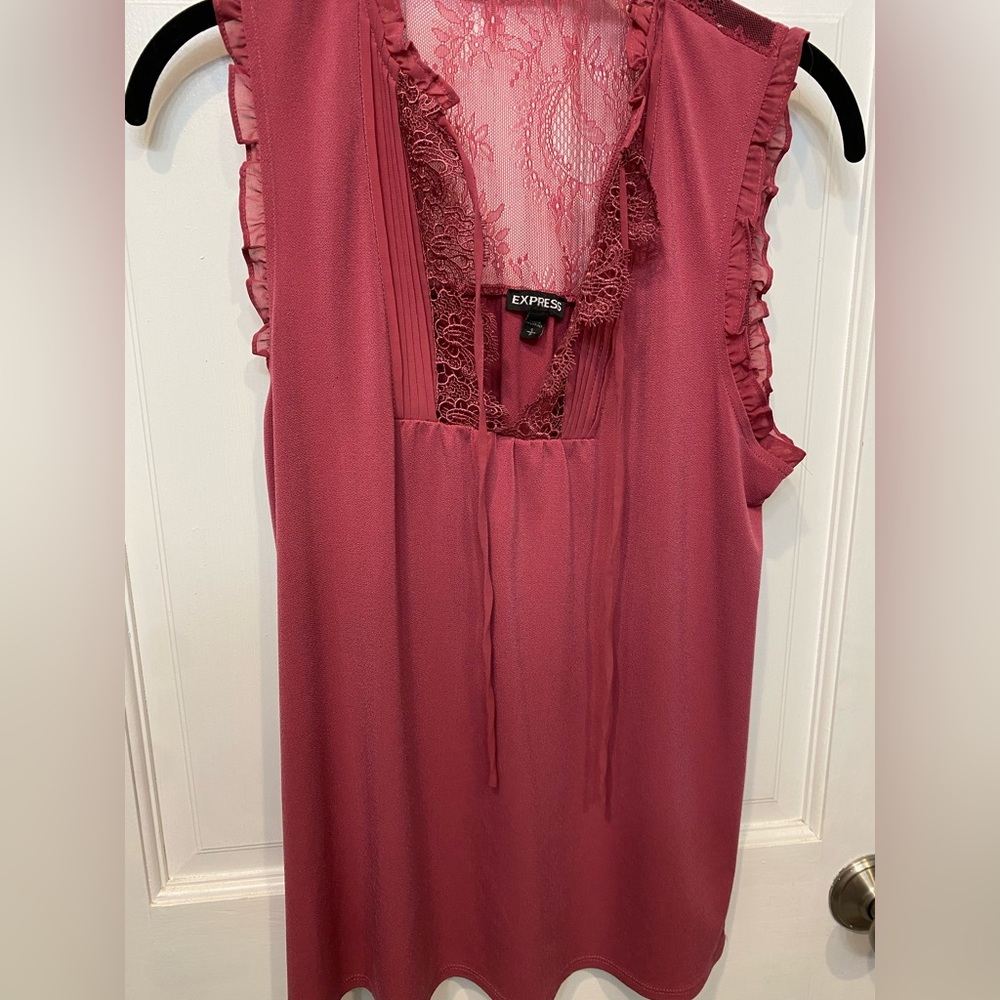 Lacey express top